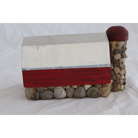 Vtg "Red Barn With Stone Silo" Stone Folk Art Work T. Johnston Tree Hugger JVC - Picture 6 of 6